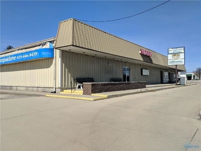 1405-1409 S Defiance St, Archbold, OH for lease - Building Photo - Image 2 of 4