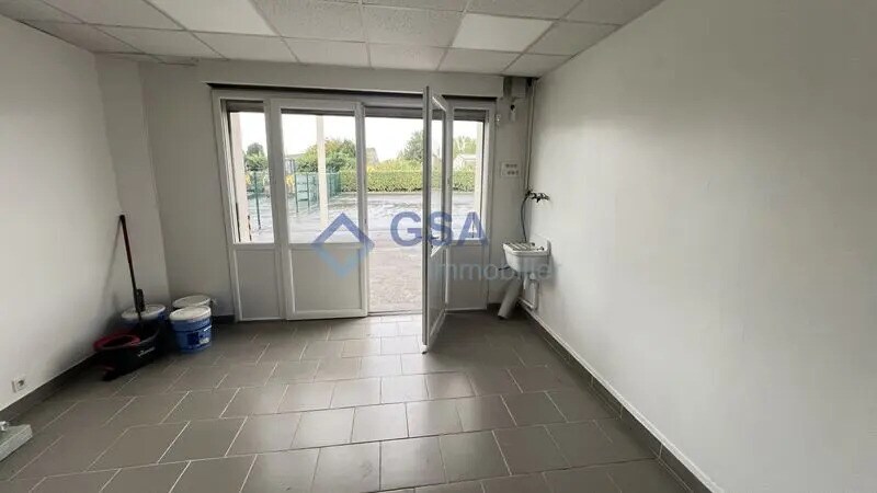 Office in Saint-Michel-sur-Orge for lease - Interior Photo - Image 2 of 6