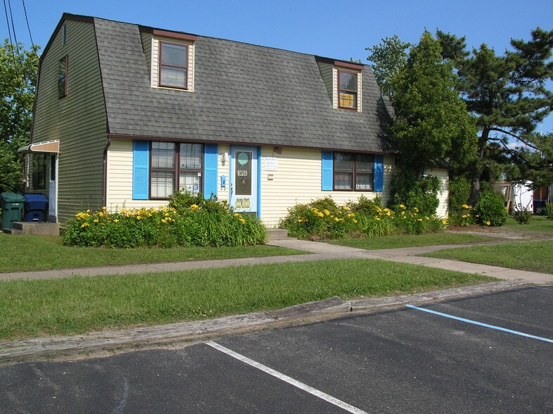 935 Radio Rd, Little Egg Harbor Twp, NJ for sale - Primary Photo - Image 1 of 2