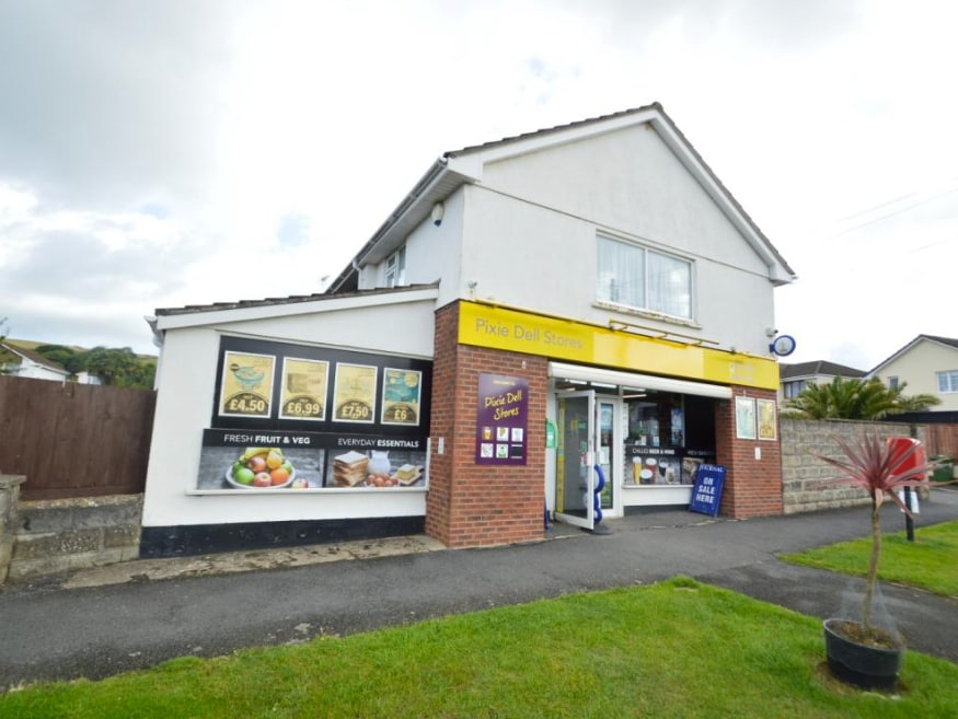 2 Pixie Dell, Braunton for lease Primary Photo- Image 1 of 4