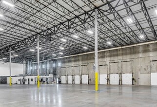 350 Starke Rd, Carlstadt, NJ for lease Interior Photo- Image 1 of 7