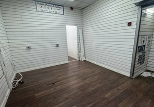 New York St, Leeds for lease Interior Photo- Image 2 of 3