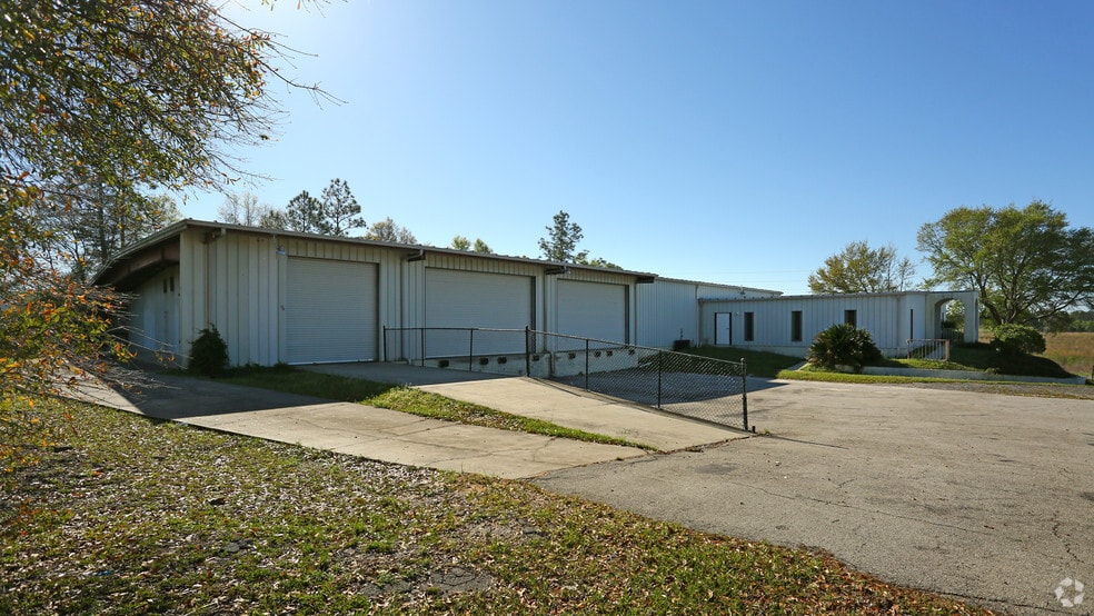 495 Fortune Blvd, Midway, FL for lease - Building Photo - Image 1 of 22