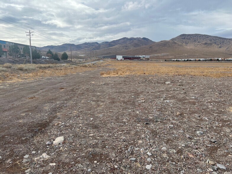 175 Denmark, Sparks, NV à vendre - Photo du bâtiment - Image 3 de 7