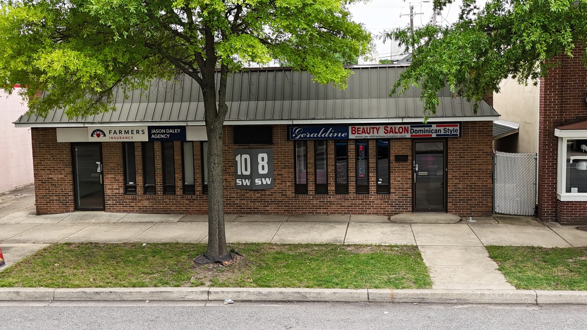 8-10 S Crain Hwy, Glen Burnie, MD à vendre Photo du bâtiment- Image 1 de 4