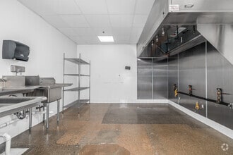 14435 Victory Blvd, Van Nuys, CA à louer Photo intérieure- Image 2 de 12