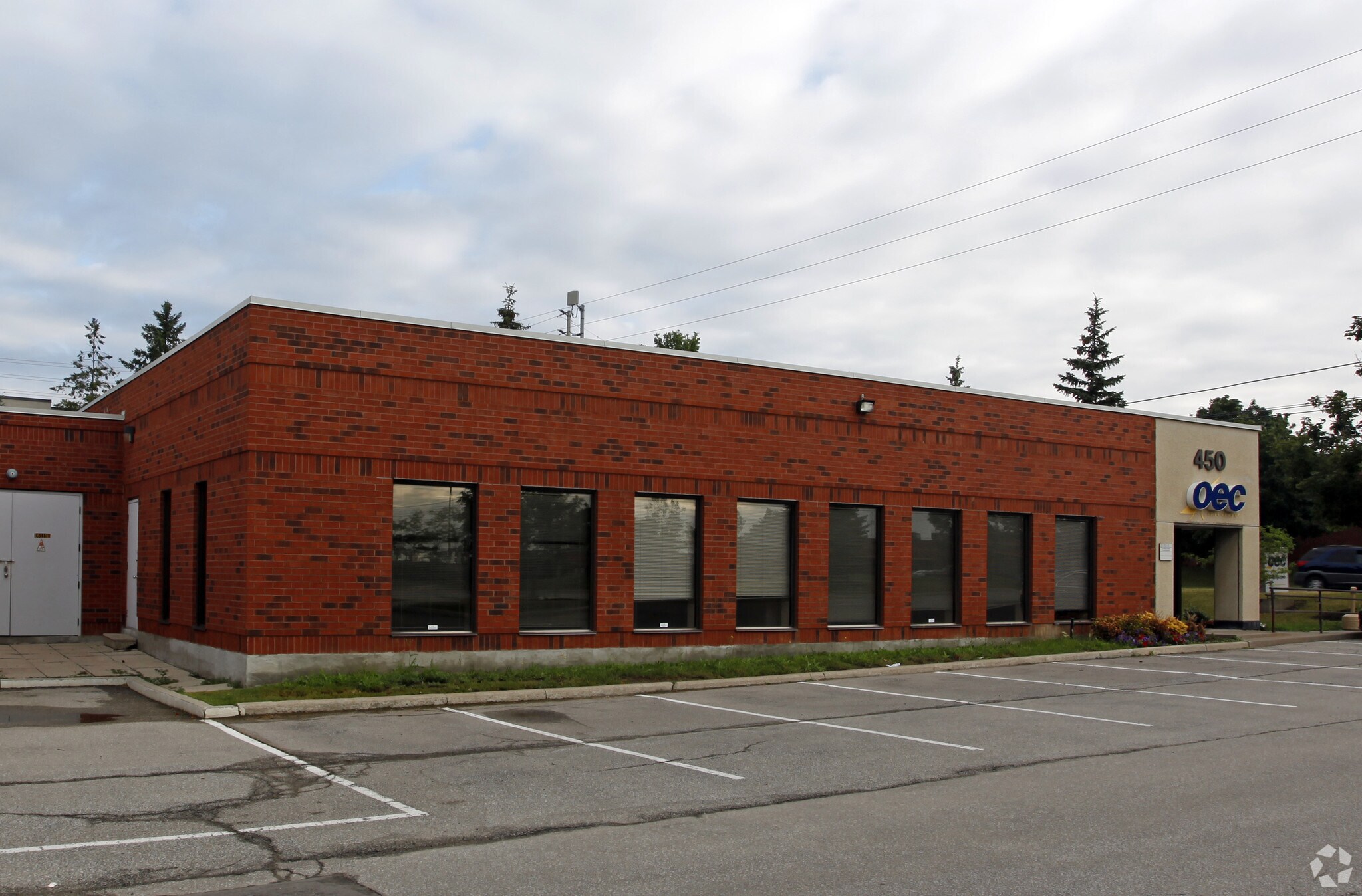 450 Britannia Rd E, Mississauga, ON à vendre Photo principale- Image 1 de 1