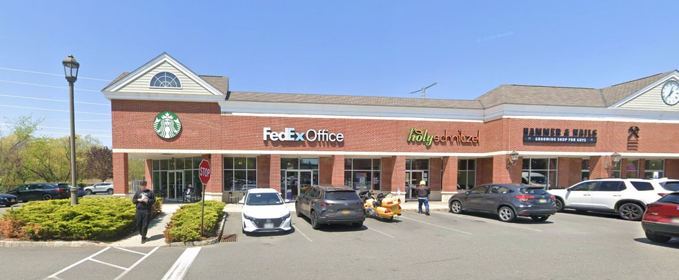 29-47 Eisenhower Pky, Roseland, NJ for lease - Building Photo - Image 3 of 4