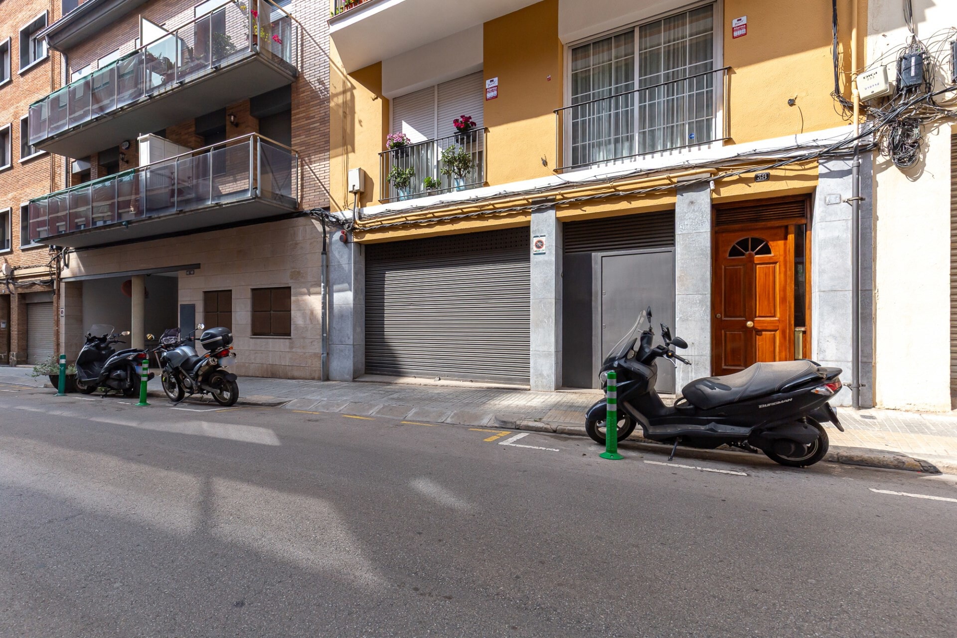 Commerce de détail dans Esplugues de Llobregat, Barcelona à louer Photo intérieure- Image 1 de 17