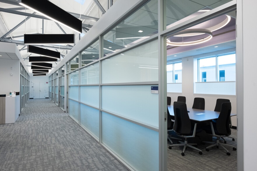 160 Sidney St, Cambridge, MA à louer - Photo intérieure - Image 2 de 14