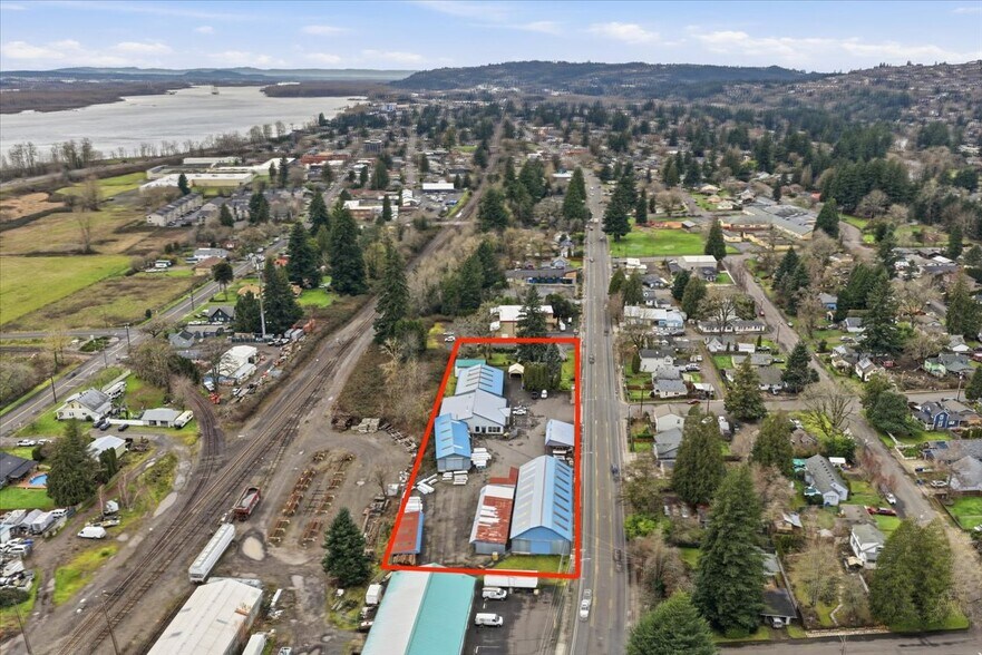 2820 E St, Washougal, WA à vendre - Photo du bâtiment - Image 2 de 27