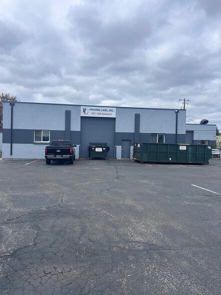 637 S 12th Ave, Hopkins, MN for sale - Building Photo - Image 2 of 9