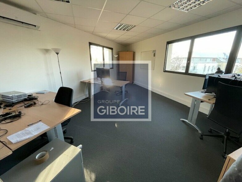Office in Cesson-Sévigné for sale - Interior Photo - Image 3 of 7