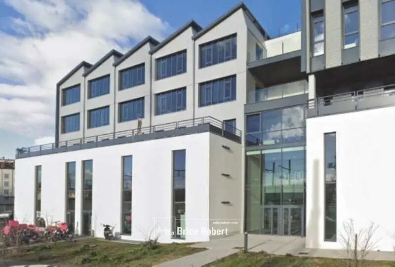 Bureau dans Lyon à louer Photo du bâtiment- Image 1 de 3