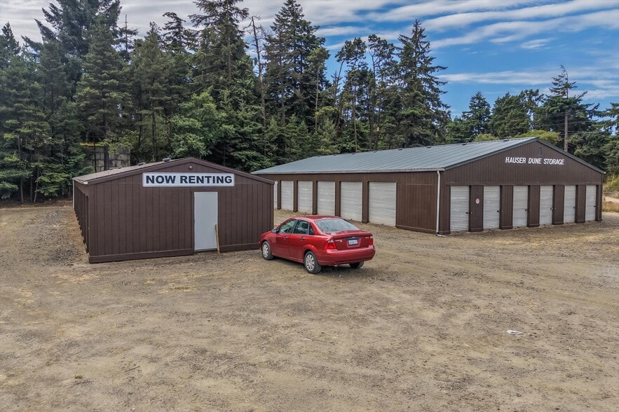 93697 Storage Dr, North Bend, OR à vendre - Photo du bâtiment - Image 2 de 28