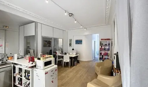 Multifamily in Paris for sale - Building Photo - Image 3 of 9