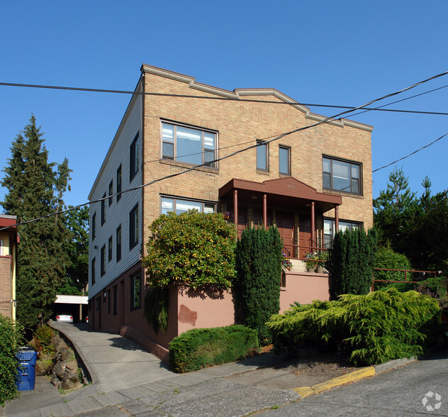 909 4th Ave N, Seattle, WA à vendre - Photo principale - Image 1 de 1