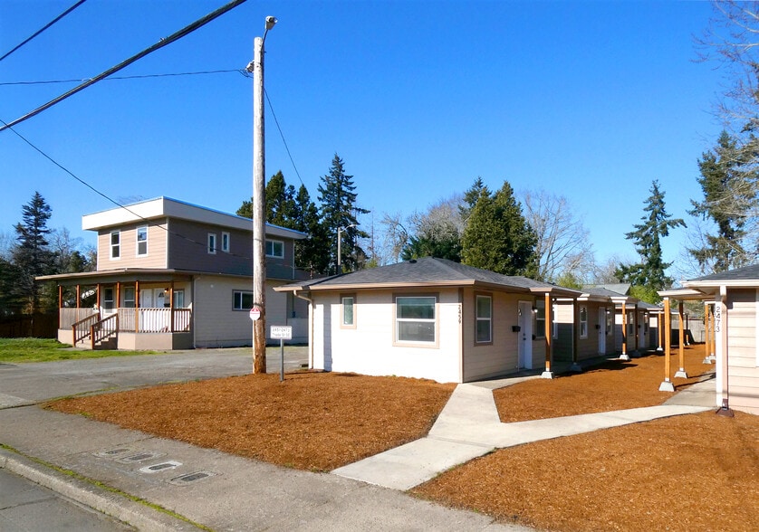 2451-2473 Trade St SE, Salem, OR for sale - Primary Photo - Image 1 of 15