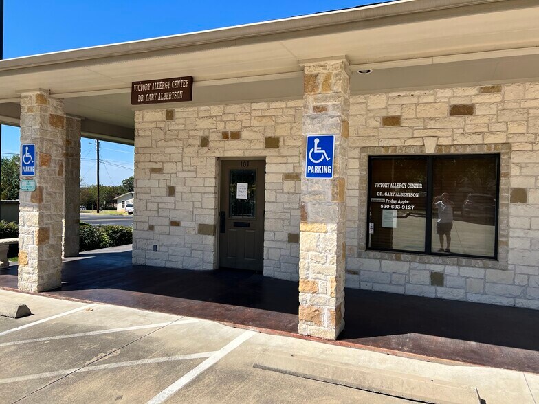 503 FM 1431, Marble Falls, TX à louer - Photo du bâtiment - Image 1 de 17