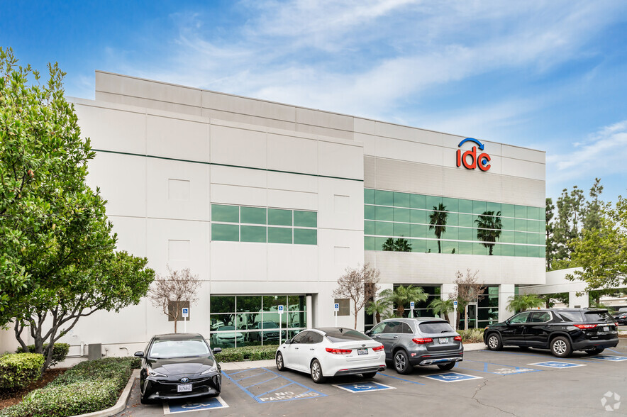 6700-6750 Artesia Blvd, Buena Park, CA for lease - Building Photo - Image 2 of 7