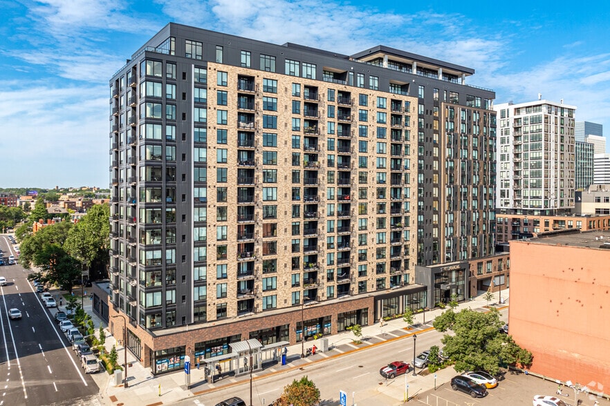 615 S 8th St, Minneapolis, MN for lease - Primary Photo - Image 1 of 83