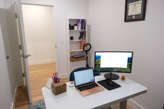 1990 Augusta St, Greenville, SC for lease Interior Photo- Image 2 of 6