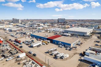 4150 14A St SE, Calgary, AB à louer Photo intérieure- Image 1 de 1