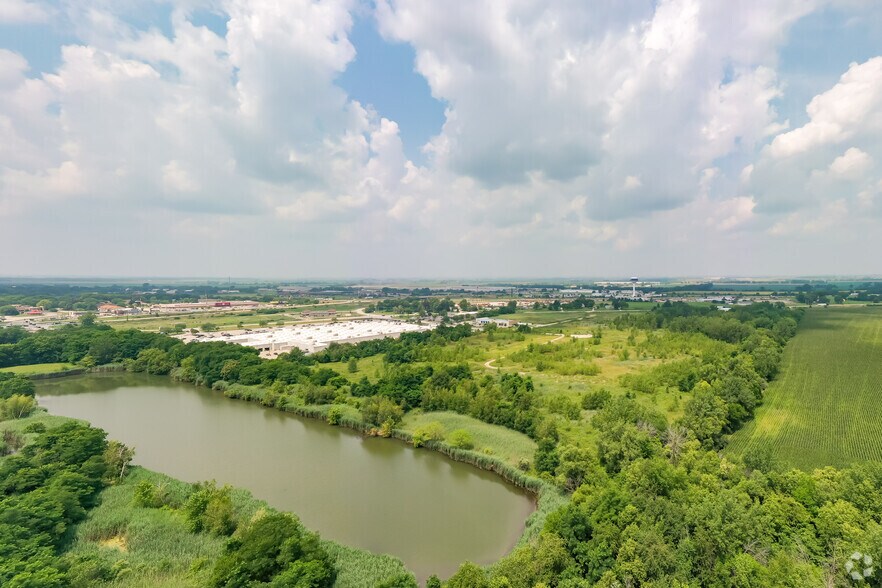 Land Portfolio Morris, IL portefeuille de 14 propriétés à vendre sur LoopNet.ca - Photo du bâtiment - Image 1 de 10