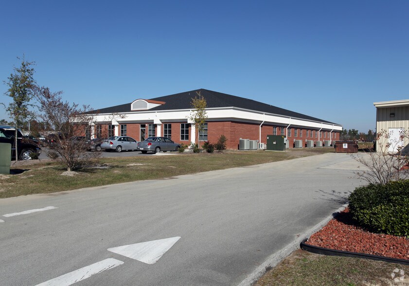 900 Dennis Rd, Jacksonville, NC à vendre - Photo du bâtiment - Image 3 de 3