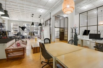 223 W Broadway, New York, NY à louer Photo intérieure- Image 2 de 6