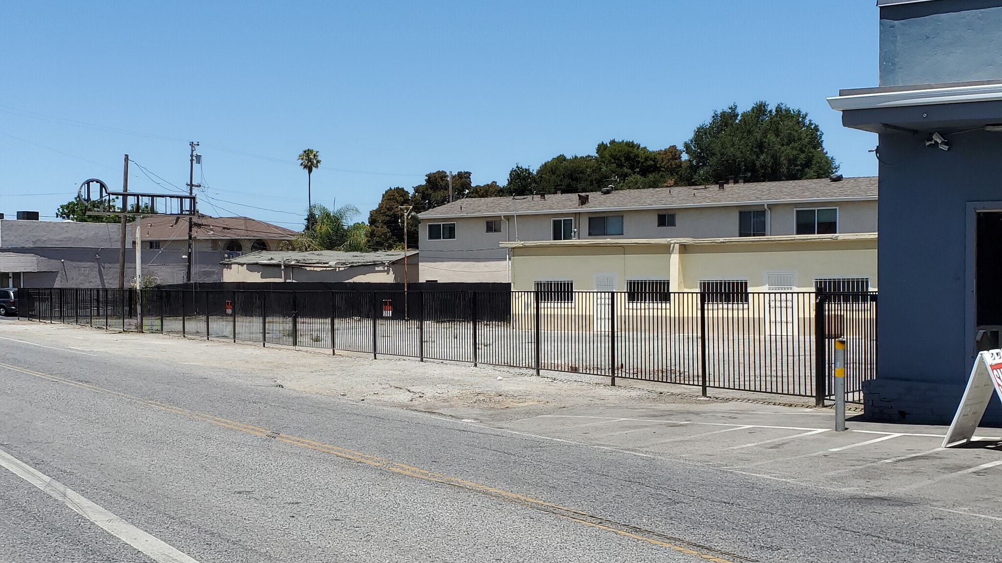 1475 E Bayshore Rd, East Palo Alto, CA for lease Primary Photo- Image 1 of 16