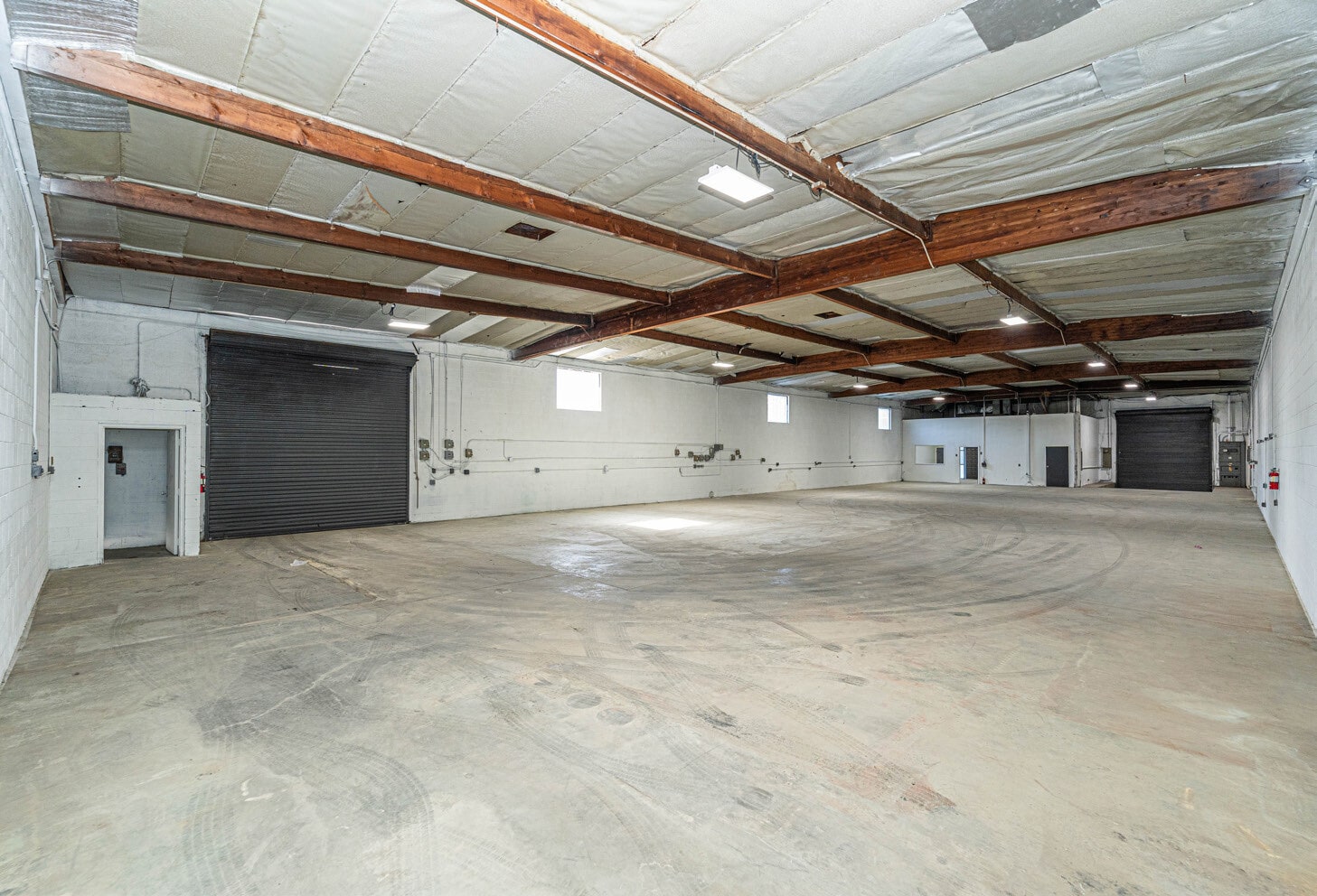934 Avila St, Los Angeles, CA à vendre Photo intérieure- Image 1 de 4