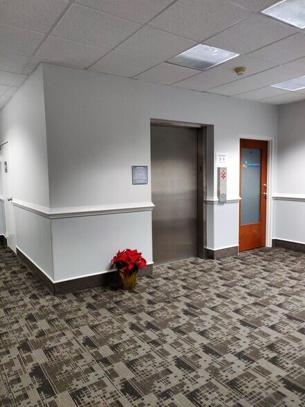 5570 Sterrett Pl, Columbia, MD à louer - Photo intérieure - Image 3 de 11