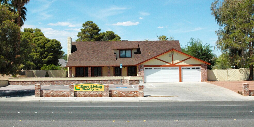 3716 E Russell Rd, Las Vegas, NV à vendre - Photo du bâtiment - Image 1 de 14