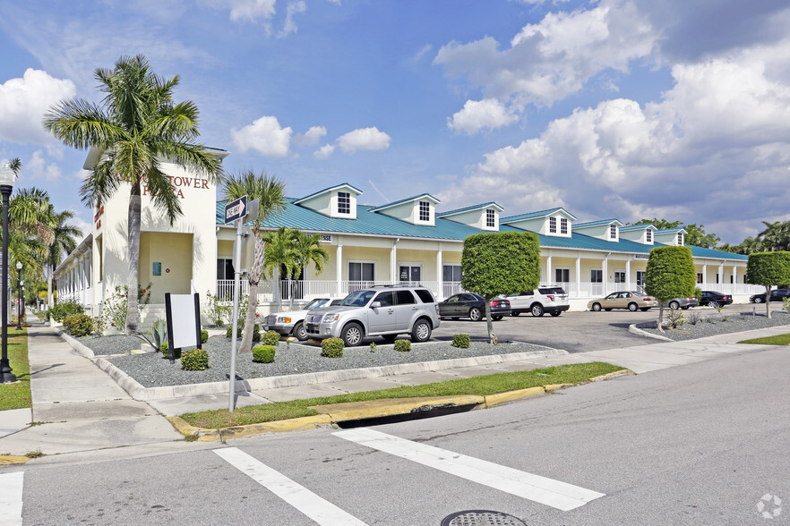 265 E Marion Ave, Punta Gorda, FL for lease - Primary Photo - Image 1 of 6