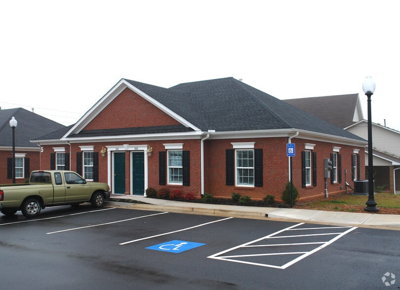 3417 Canton Hwy, Marietta, GA for lease - Primary Photo - Image 1 of 1