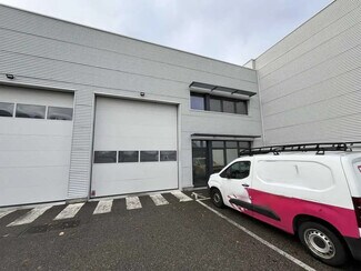 Plus de détails pour 44 Rue De L'Avenir, Genas - Bureau, Local d'activités à louer