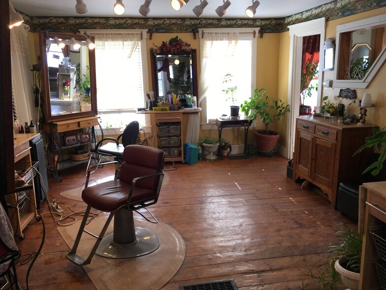 221 Main St, East Waterboro, ME à vendre - Photo intérieure - Image 3 de 16