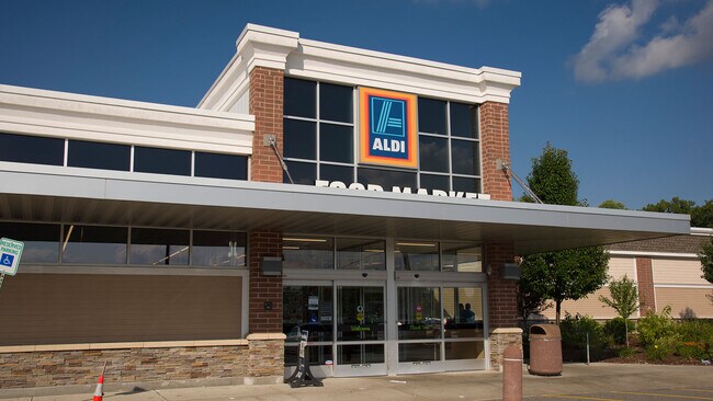 Plus de détails pour 539 S Broadway, Salem, NH - Commerce de détail à louer