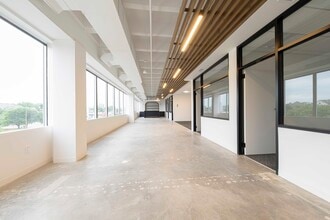 4525 Lemmon Ave, Dallas, TX for lease Interior Photo- Image 2 of 4