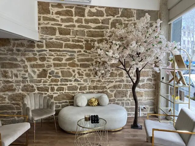 Retail in Lyon for lease Interior Photo- Image 1 of 22