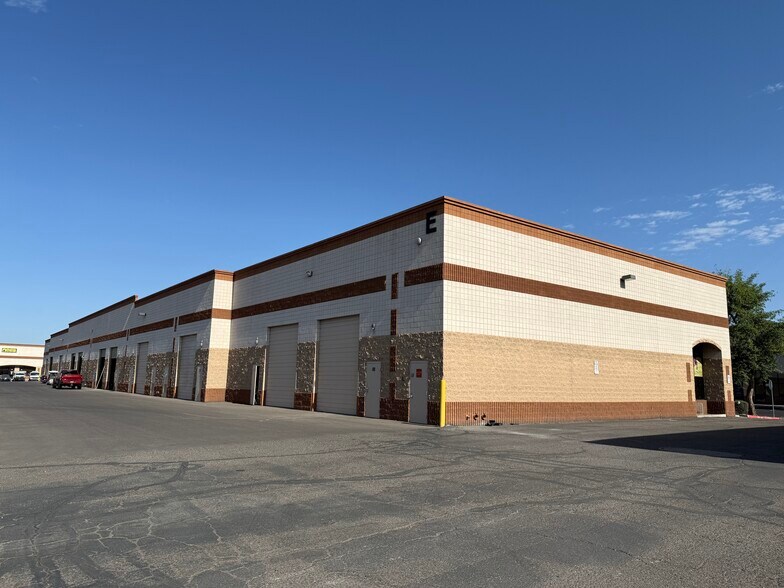 8550 N 91st Ave, Peoria, AZ à louer - Photo du bâtiment - Image 2 de 6