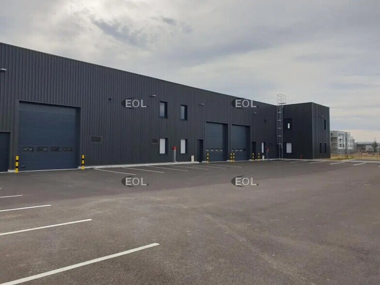 Flex in Genas for lease - Building Photo - Image 2 of 12