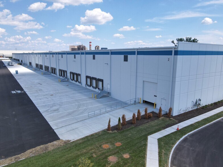 1500 E 2nd St, Eddystone, PA à louer - Photo du bâtiment - Image 3 de 5