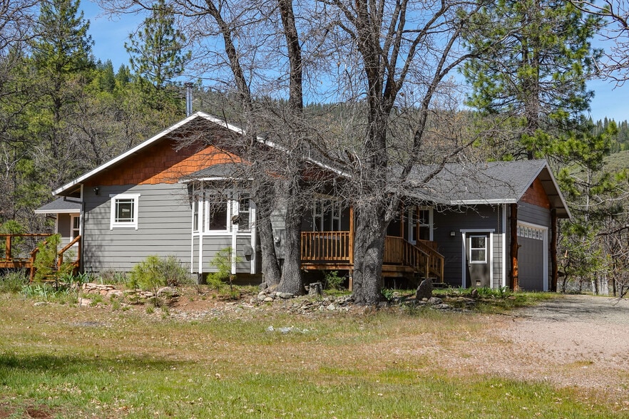 2003 Kidder Creek Rd, Greenview, CA à vendre - Photo du bâtiment - Image 2 de 46