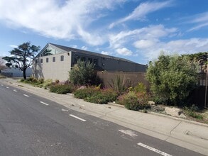 305 W Cutting Blvd, Point Richmond, CA à louer Photo intérieure- Image 1 de 8