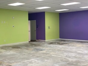 10400 Sorrento Plz, Pensacola, FL à louer Photo du bâtiment- Image 2 de 10