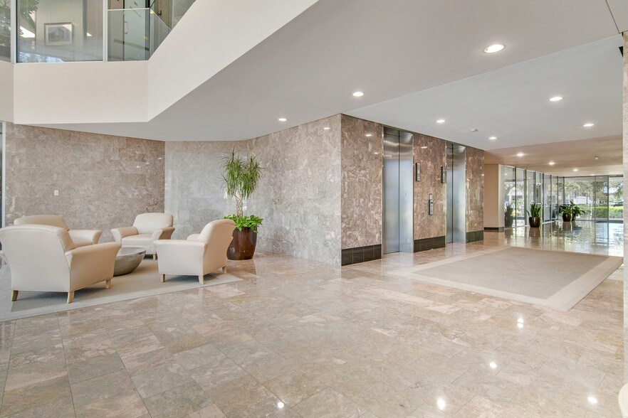 11931 Wickchester Ln, Houston, TX à louer - Photo intérieure - Image 3 de 12
