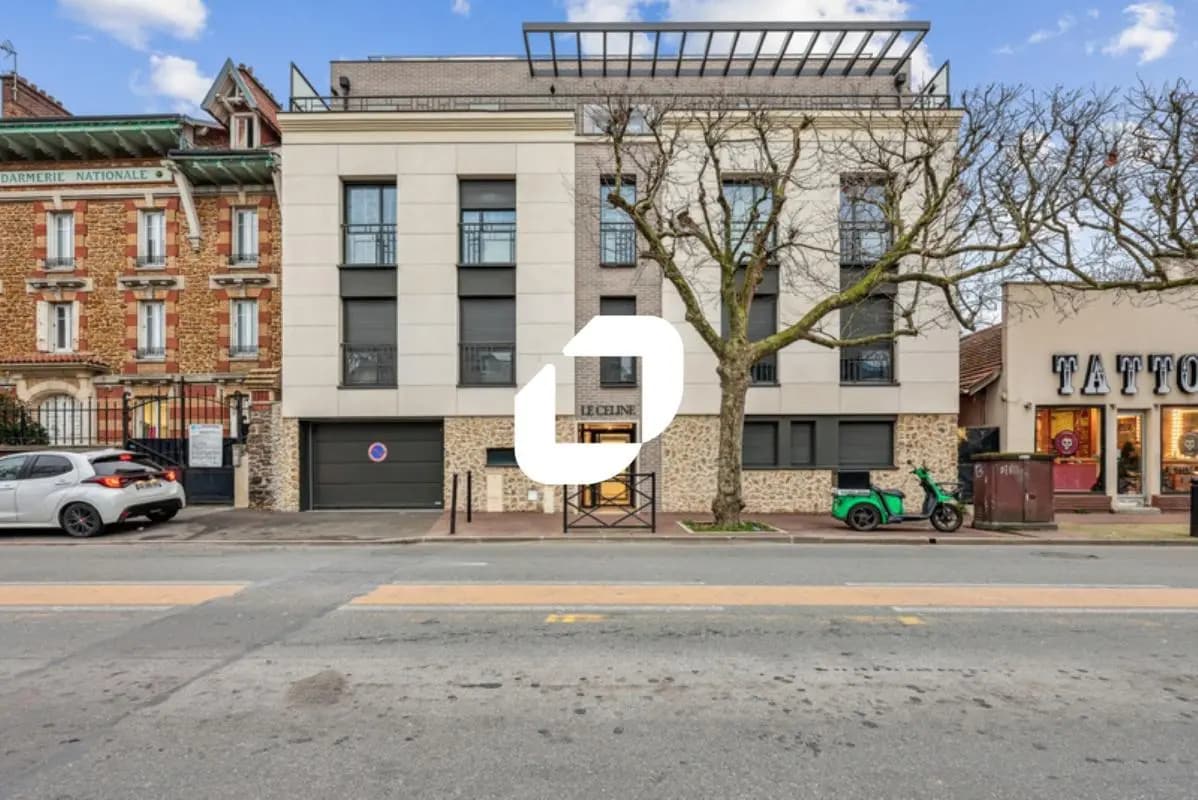 Office in Saint-Maur-des-Fossés for sale Building Photo- Image 1 of 7