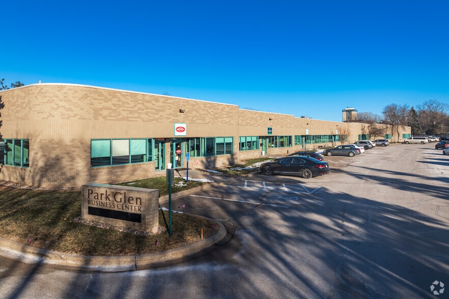 4200-4250 Park Glen Rd, Saint Louis Park, MN à louer - Photo du bâtiment - Image 2 de 10